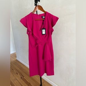 DKNY Stretch V-Neck Short Flutter Sleeve Sheath Dress size 2